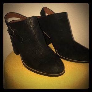 Lucky Brand Black Leather Strap Healed Booties